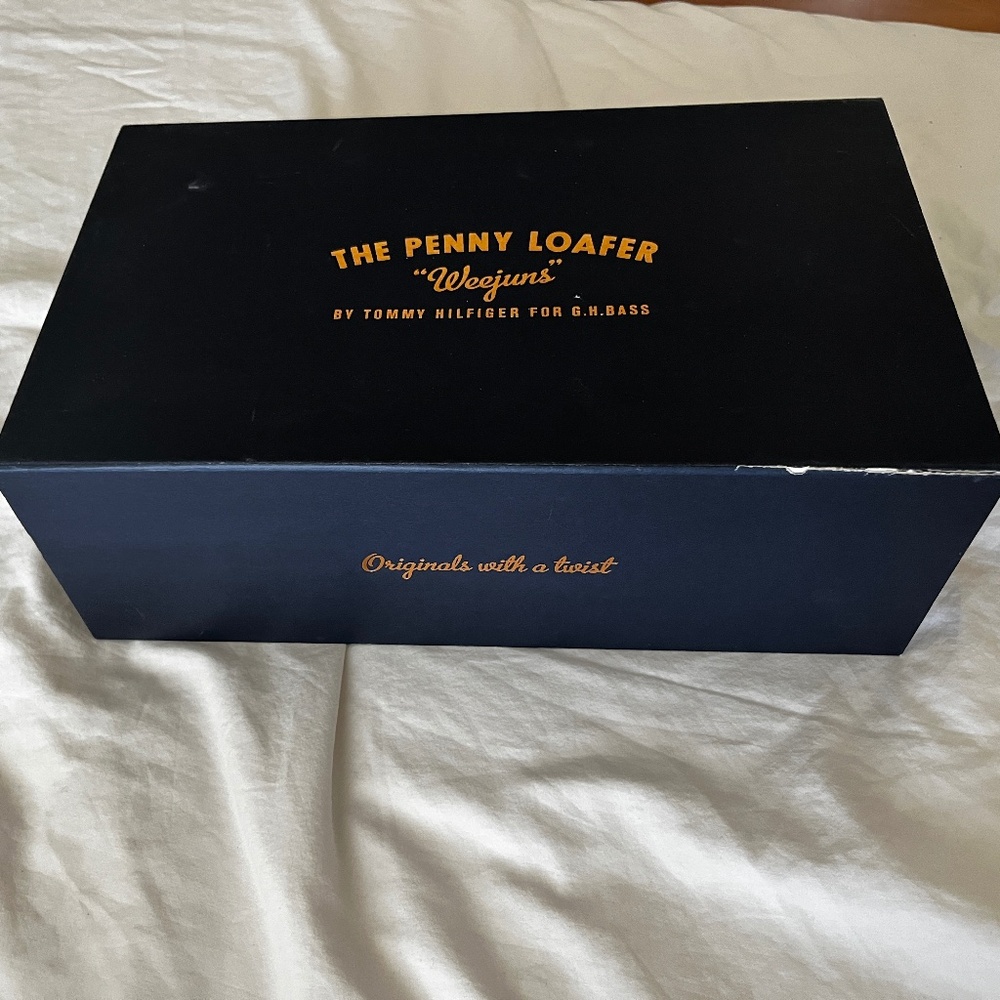 Tommy Hilfiger The Penny Loafer "Weejuns" in Brown